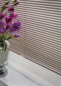 color of the year 2018 Hunter Douglas blinds Hindsdale 60521