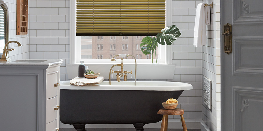 what goes with gold Hunter Douglas blinds Vancouver 98683