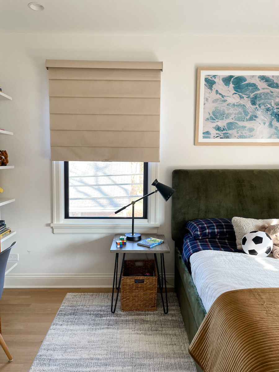 side window in bedroom with cordless operation for child safety