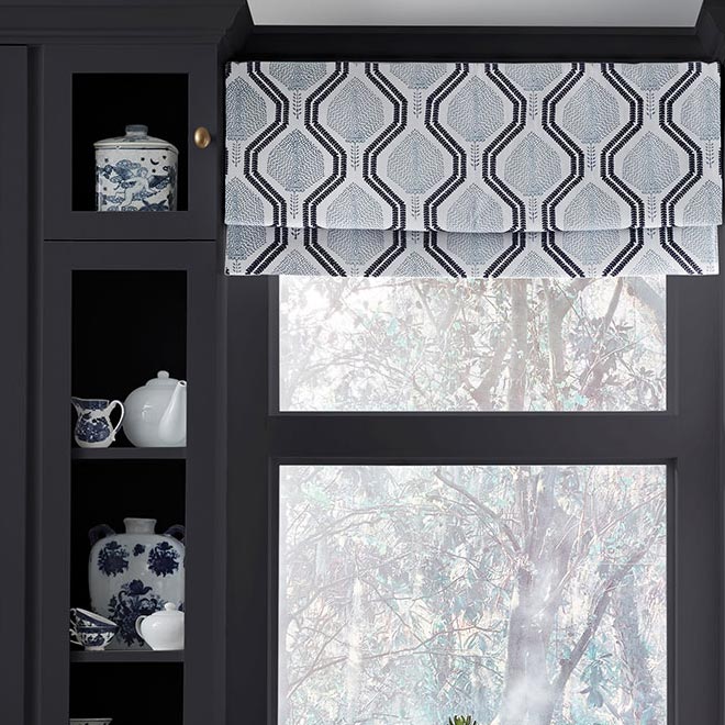 custom-window-treatment-top-treatment-valance-dark-kitchen-detail custom home accents top treatments