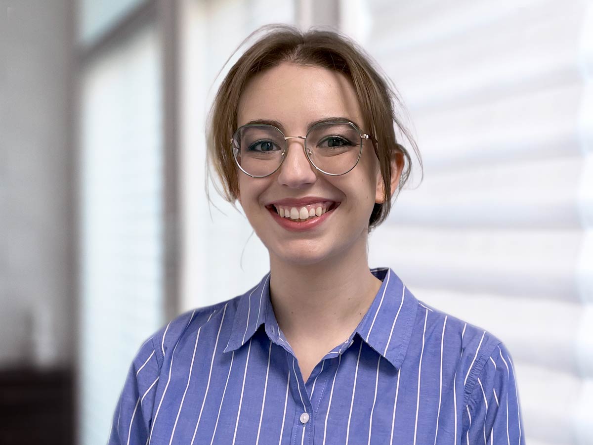 skyline window coverings team member lydia